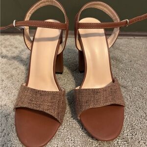 Unisa Brown Women's Heels
